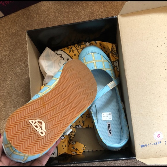 🔅Colorful Summer Shoes 🔅 - Picture 2 of 3